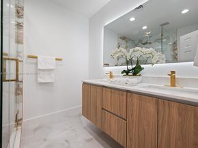 2764 NE 35th St, Fort Lauderdale FL 33306