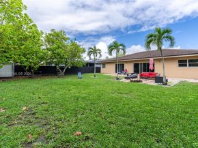 14762 SW 143rd Ter, Miami FL 33196
