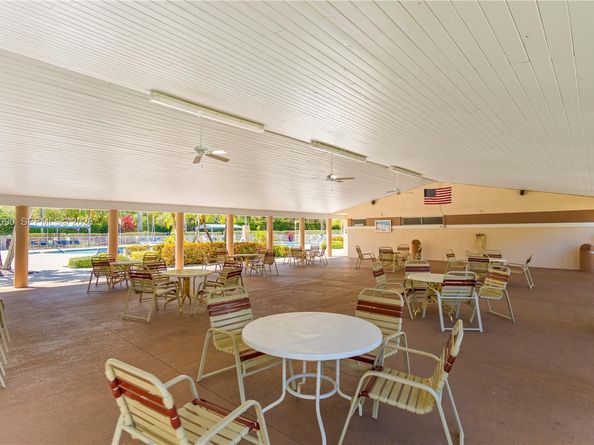 7676 Trent Dr 308, Tamarac FL 33321