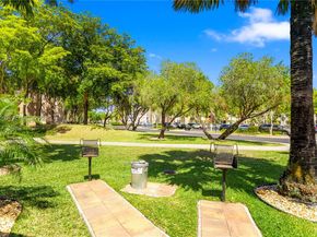 7676 Trent Dr 308, Tamarac FL 33321