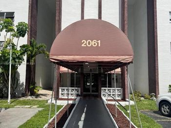 2061 NW 47th Ter