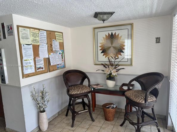 2061 NW 47th Ter 407, Lauderhill FL 33313