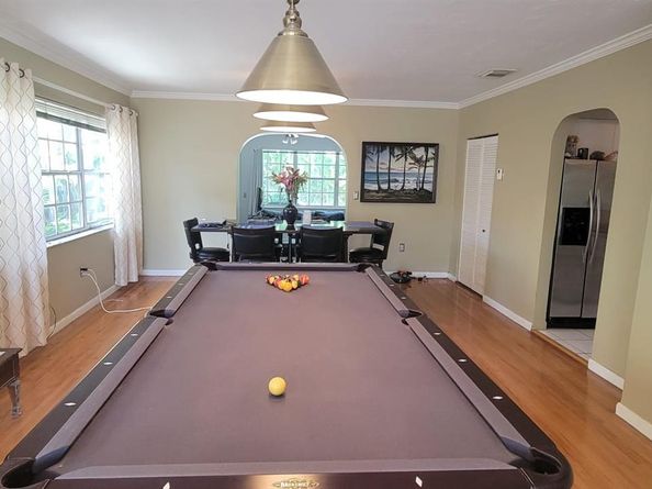 3325 Alton Rd, Miami Beach FL 33140