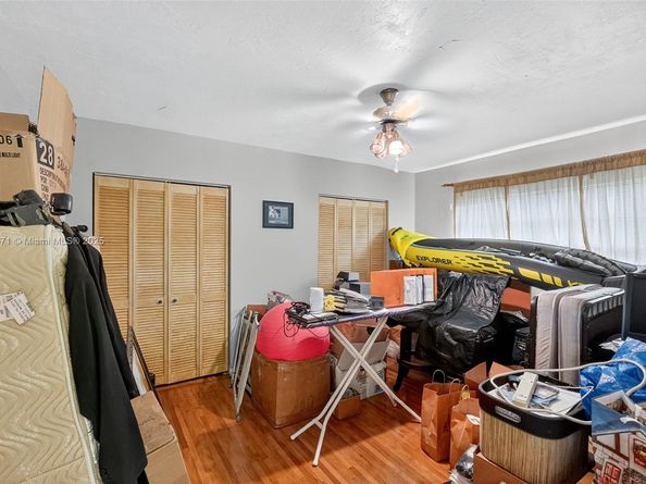3325 Alton Rd, Miami Beach FL 33140
