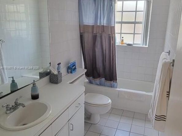 3325 Alton Rd, Miami Beach FL 33140