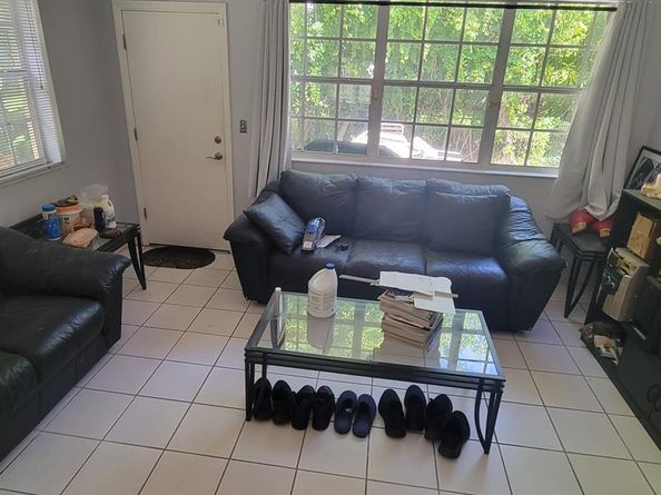 3325 Alton Rd, Miami Beach FL 33140
