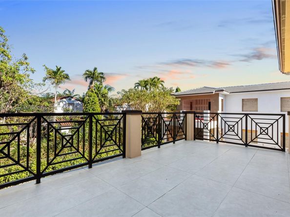 2523 Red Road, Coral Gables FL 33134