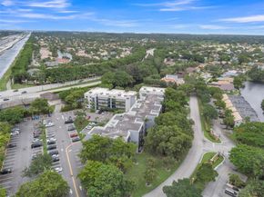1021 Mockingbird Ln 310, Plantation FL 33324