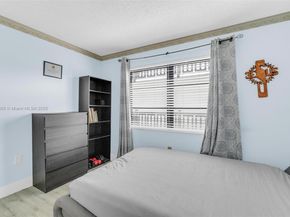 1021 Mockingbird Ln 310, Plantation FL 33324