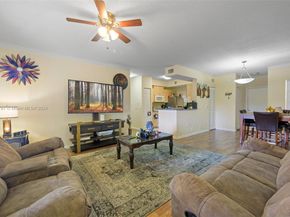 2412 Centergate Dr 103, Miramar FL 33025