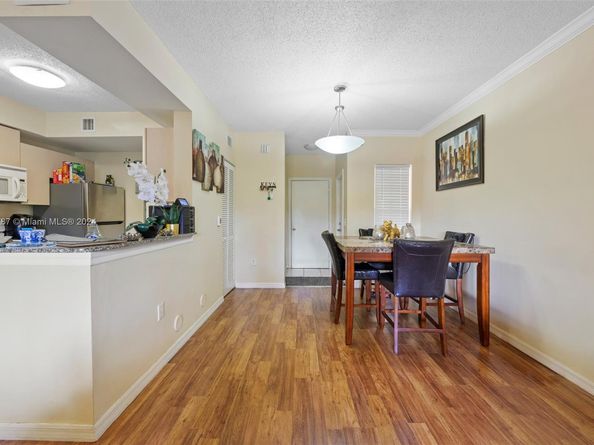 2412 Centergate Dr 103, Miramar FL 33025