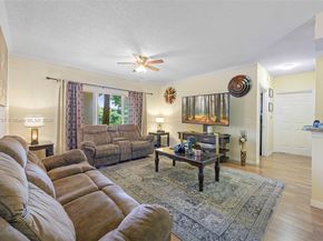 2412 Centergate Dr 103, Miramar FL 33025