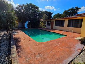 1327 NW 87th Ter, Coral Springs FL 33071