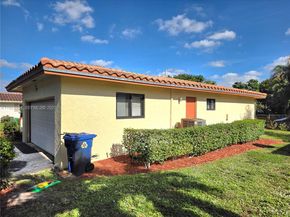 1327 NW 87th Ter, Coral Springs FL 33071