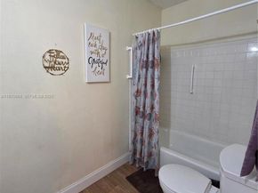 1327 NW 87th Ter, Coral Springs FL 33071