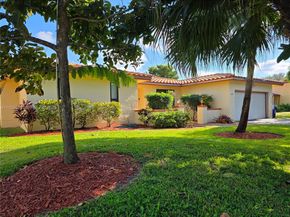 1327 NW 87th Ter, Coral Springs FL 33071