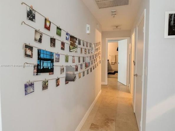 31 SE 5th St 4016, Miami FL 33131