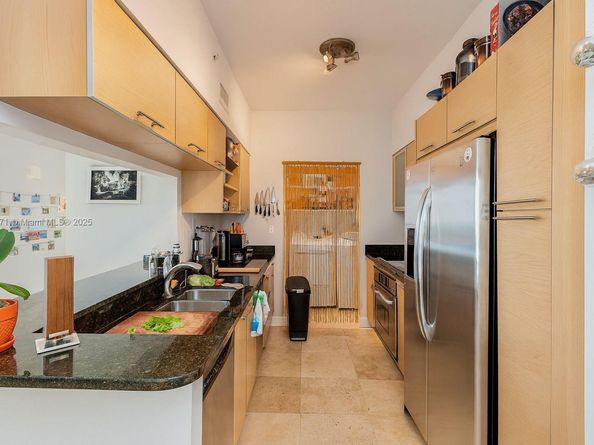 31 SE 5th St 4016, Miami FL 33131