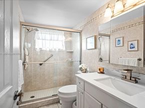 180 NE 12th Ave 14E, Hallandale Beach FL 33009