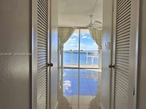 1301 NE Miami Gardens Dr 824W, Miami FL 33179