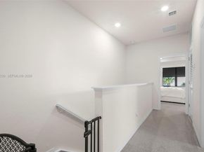 2121 S Appleton Cir S, Oakland Park FL 33309