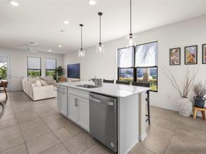 2121 S Appleton Cir S, Oakland Park FL 33309