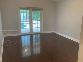 1552 NW 135th Ave, Pembroke Pines FL 33028