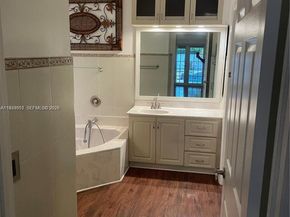 1552 NW 135th Ave, Pembroke Pines FL 33028