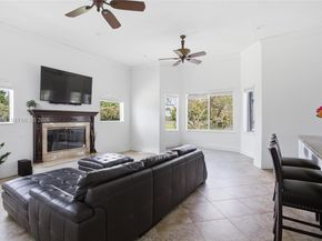 20401 SW 48th Pl, Southwest Ranches FL 33332