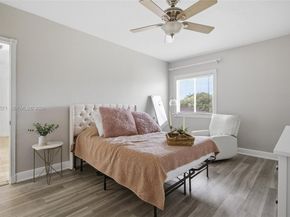 20401 SW 48th Pl, Southwest Ranches FL 33332