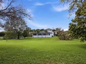 20401 SW 48th Pl, Southwest Ranches FL 33332