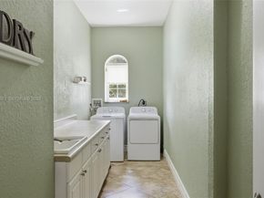 20401 SW 48th Pl, Southwest Ranches FL 33332