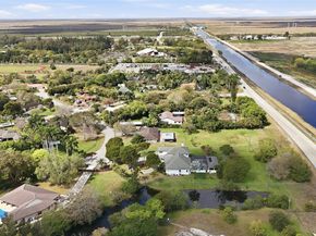20401 SW 48th Pl, Southwest Ranches FL 33332