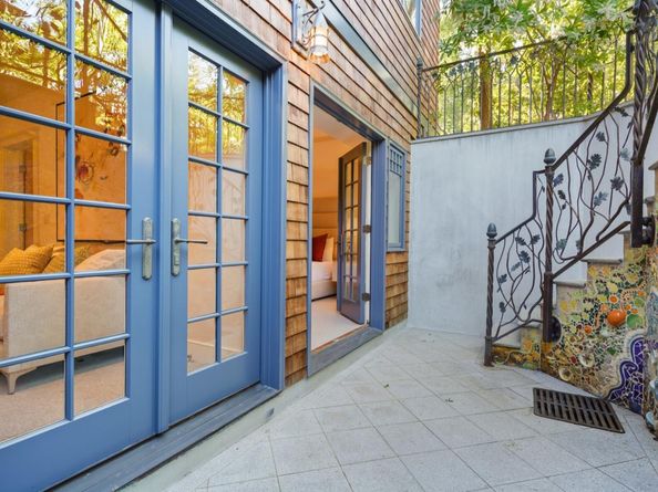 535 Kingsley Avenue, Palo Alto CA 94301