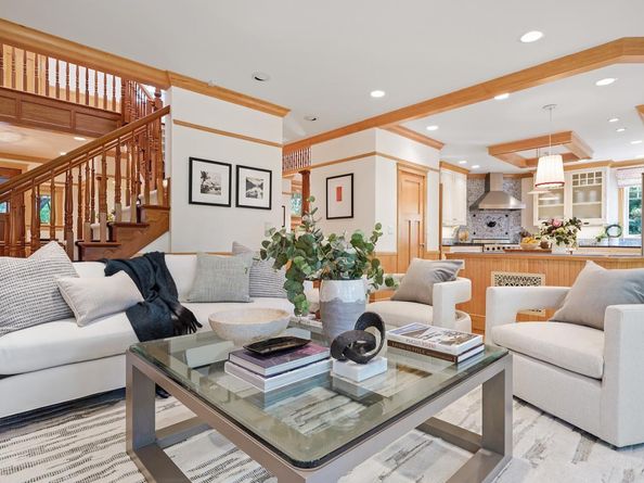 535 Kingsley Avenue, Palo Alto CA 94301