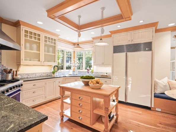 535 Kingsley Avenue, Palo Alto CA 94301