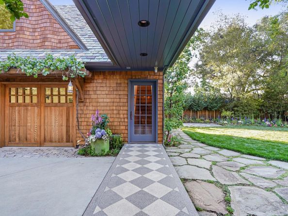 535 Kingsley Avenue, Palo Alto CA 94301
