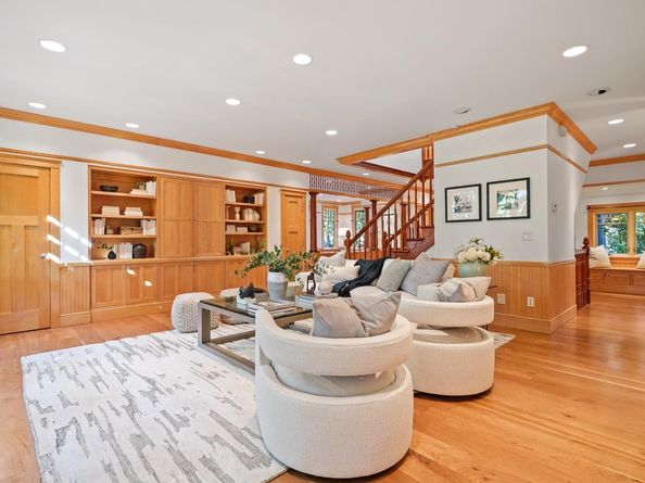 535 Kingsley Avenue, Palo Alto CA 94301