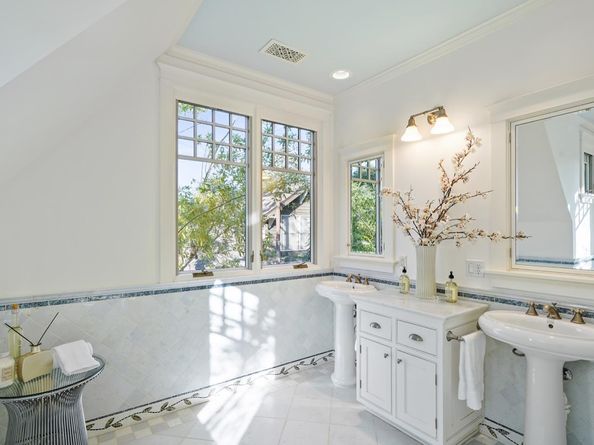 535 Kingsley Avenue, Palo Alto CA 94301