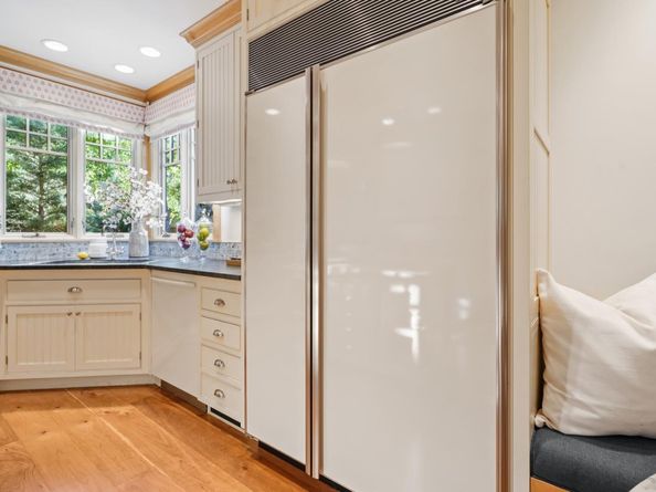 535 Kingsley Avenue, Palo Alto CA 94301