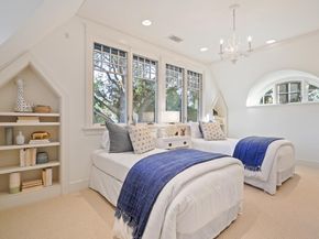 535 Kingsley Avenue, Palo Alto CA 94301