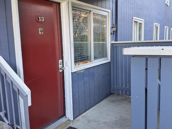 413 Piccadilly Place 13, San Bruno CA 94066