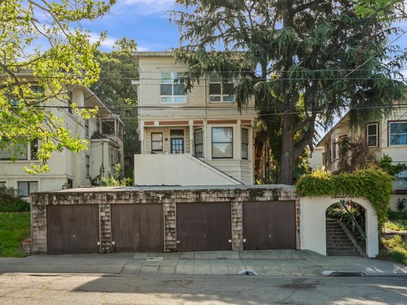 Athol, Oakland CA 94606