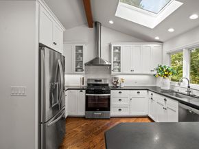 25 Woodhue Court, Redwood City CA 94062