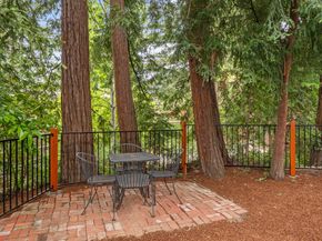 25 Woodhue Court, Redwood City CA 94062