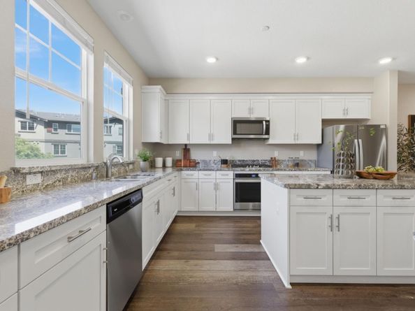 24533 Blossom Acre Way, Hayward CA 94544