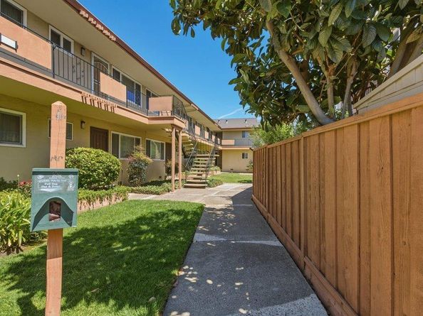 1337 Phelps Avenue 9, San Jose CA 95117
