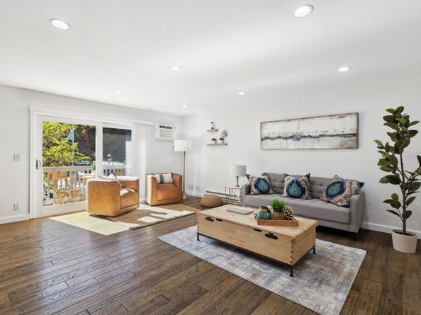 300 Union 3, Campbell CA 95008