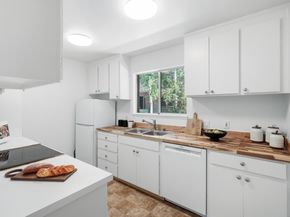 675 Sharon Park 208, Menlo Park CA 94025