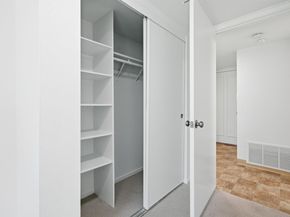 675 Sharon Park 208, Menlo Park CA 94025